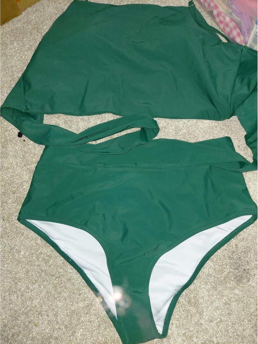 2 piece green bikini size medium Summer vacation beach